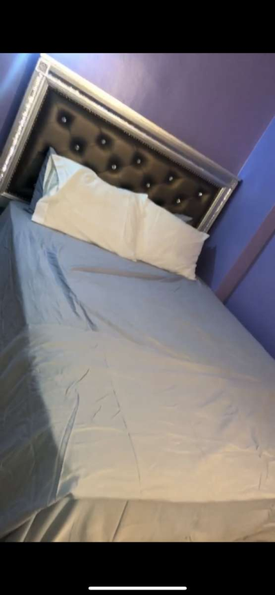 queen bedroom set - Thumbnail 3