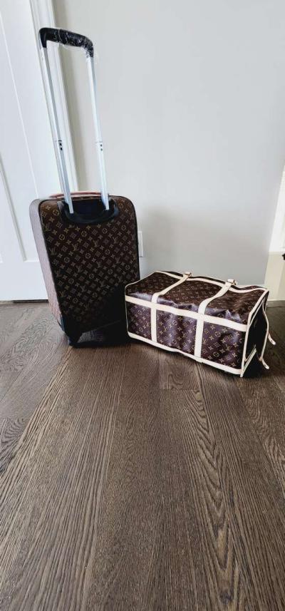 Louis Vuitton travel luggage set - Thumbnail 3