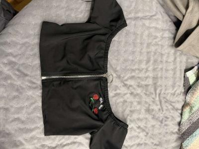 crop top - Thumbnail 4