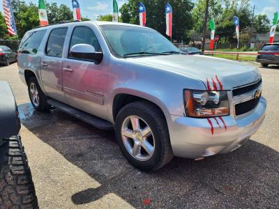 Chevrolet Suburban LTZ 2013 - Thumbnail 2