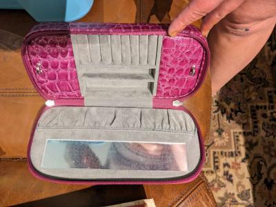 traveling jewelry case