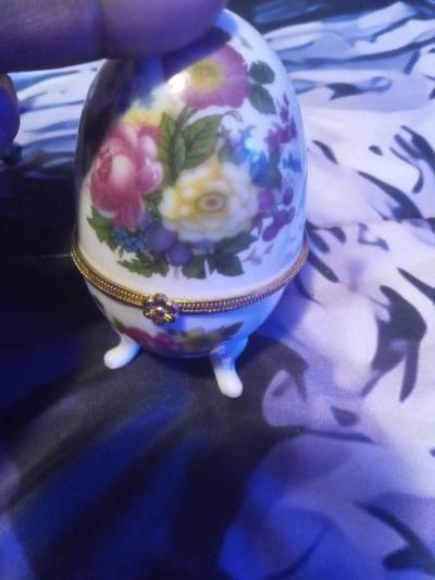 EGG TRINKET BOX