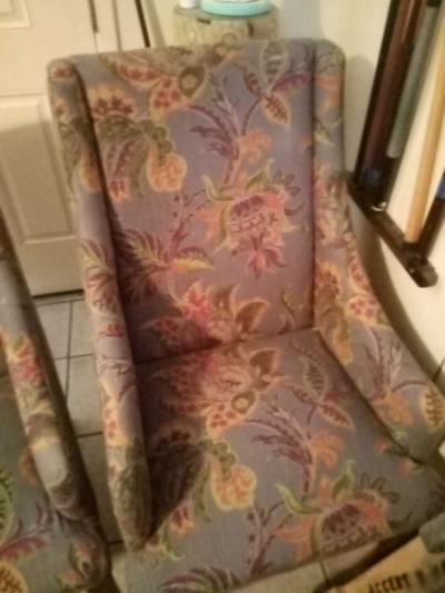 set of to chairs - Thumbnail 3