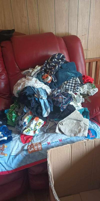 baby clothes and food - Thumbnail 2