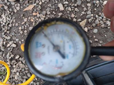 12v 150psi tire inflator - Thumbnail 2