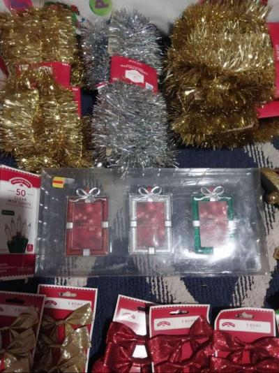 Christmas Decor - Thumbnail 2