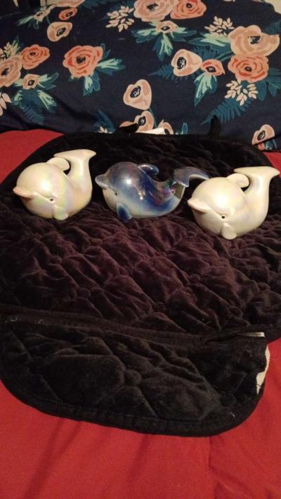 3 peice dohpin set with muti color light reflicting gloss - Thumbnail 3