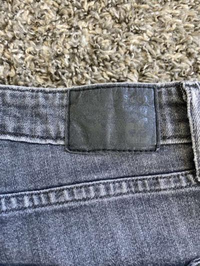 Levis Skinny Ripped Jeans Size 7s - Thumbnail 2