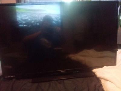 sanyo flat screen TV - Thumbnail 4