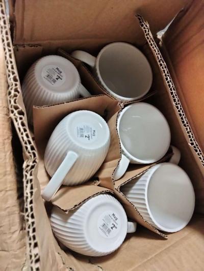 case of 12 mugs - Thumbnail 2