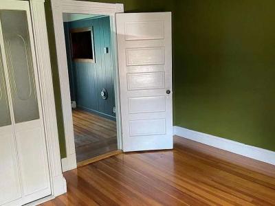 Highlands Neighborhood Lowell Massachusetts Apartment - Thumbnail 5