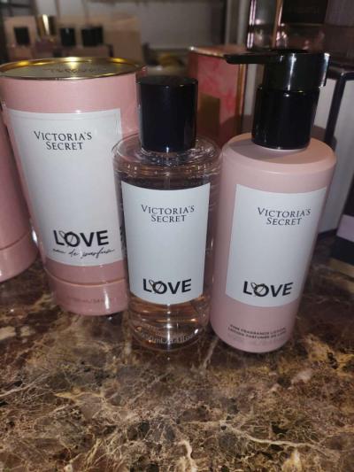 Victoria  Secret Perfume set