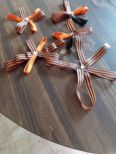 ribbon and fabric and leather hair or gift bows - Thumbnail 6