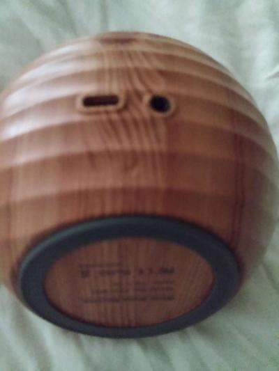 white noise speaker with Aux port needs cords - Thumbnail 2