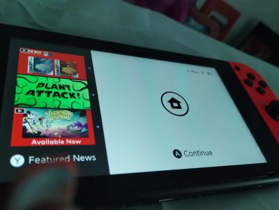 Nintendo switch neon red and blue and accessories - Thumbnail 4