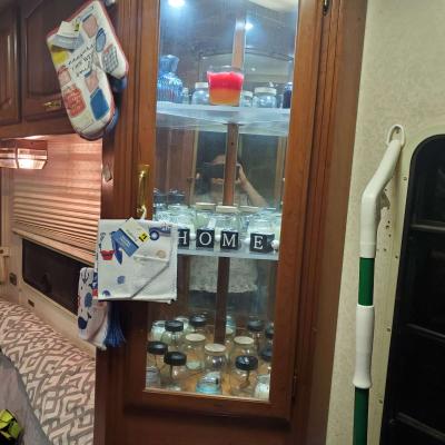 1997 Winnebago - Thumbnail 3