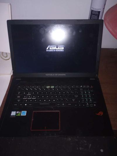 ASUS gaming laptop - Thumbnail 2