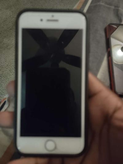 I am selling phones - Thumbnail 2