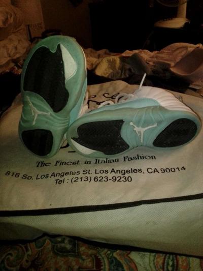 childs size 9 Jordon shoes - Thumbnail 3