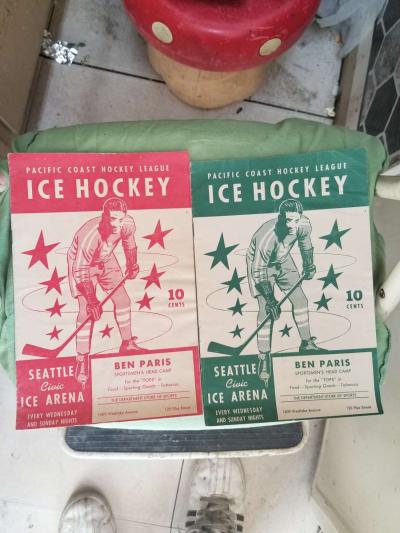 vintage ice Hockey pamphlets - Thumbnail 1