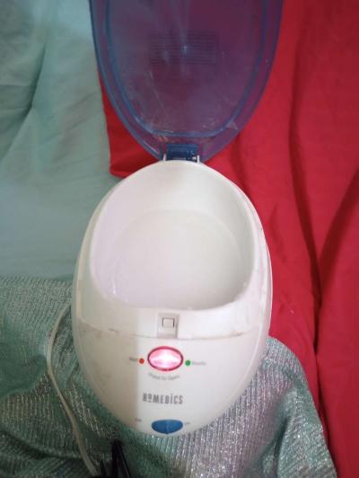 GE VCR and Homedics Heating Exfoliator for the Hands - Thumbnail 3