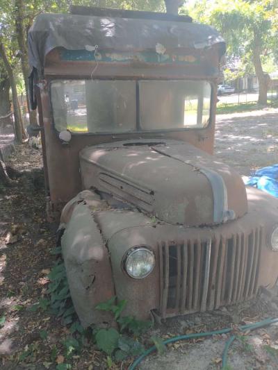 vintage 1942 butcher delivery box truck - Thumbnail 2