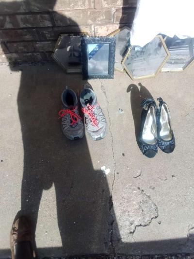 woman clothes and shoes hand bag and wallets - Thumbnail 2