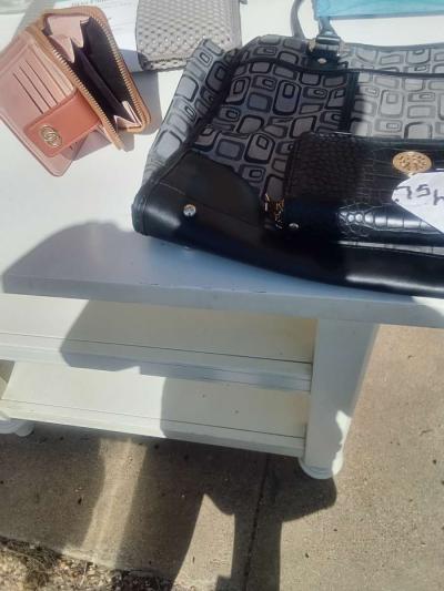 woman clothes and shoes hand bag and wallets - Thumbnail 3