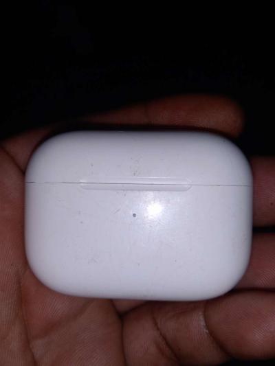 airpods - Thumbnail 2