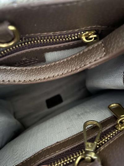 Gucci hand held purse - Thumbnail 3