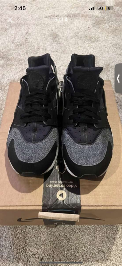 Mens Nike Hurcahes Size 10 - Hurst, Texas