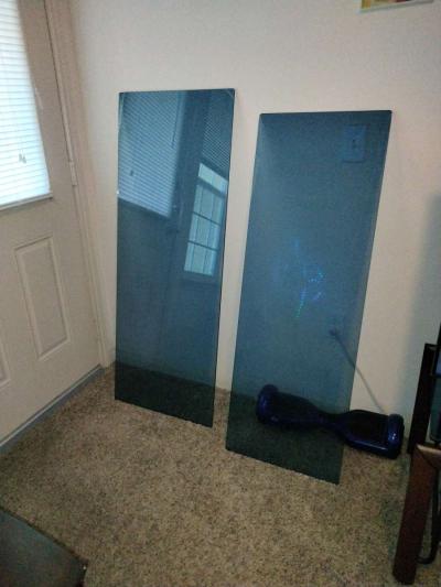 Glass TV stand - Thumbnail 3