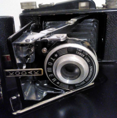 antiques camera  great shape pick up - Thumbnail 3