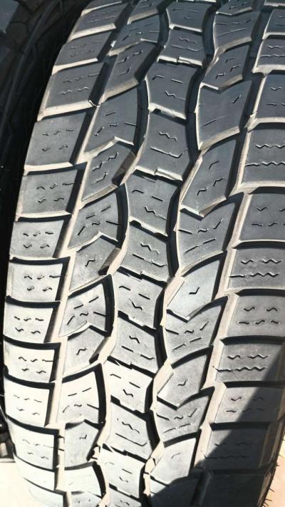 Cooper Advantage allterrain LT275 55 18 - Springtown, Texas