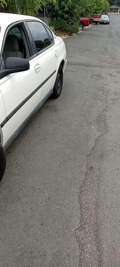 2005 Chevy impala Ls - Thumbnail 3