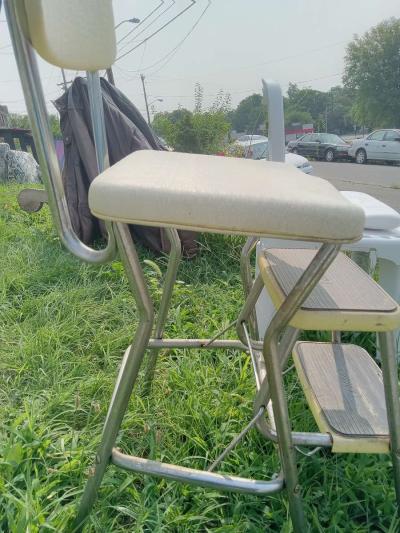 1950s Antique Kitchen Step Stool - Thumbnail 4