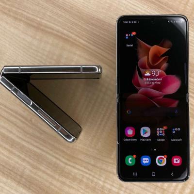 Samsung galaxy z3 flip 5g - Thumbnail 3