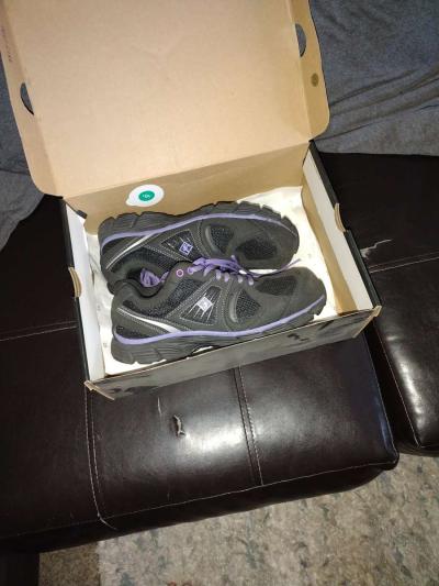 size 9 a half womens composite toe shoes