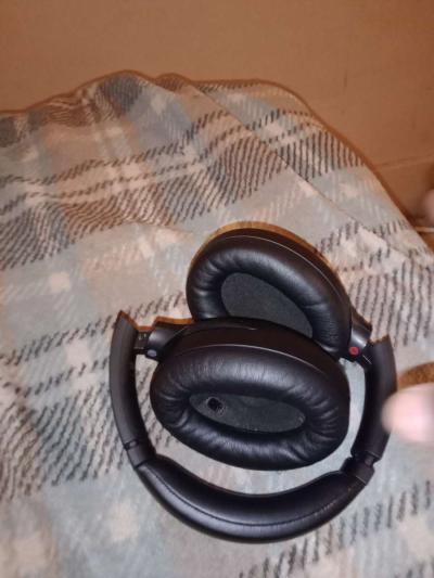 Sony Bluetooth headphones - Thumbnail 3