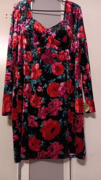 Flower dress - Thumbnail 2