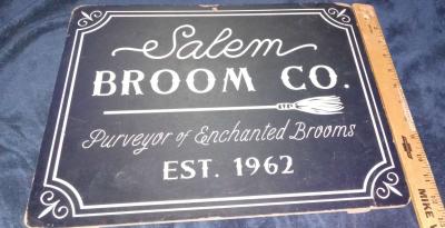 really cool sign - Thumbnail 2