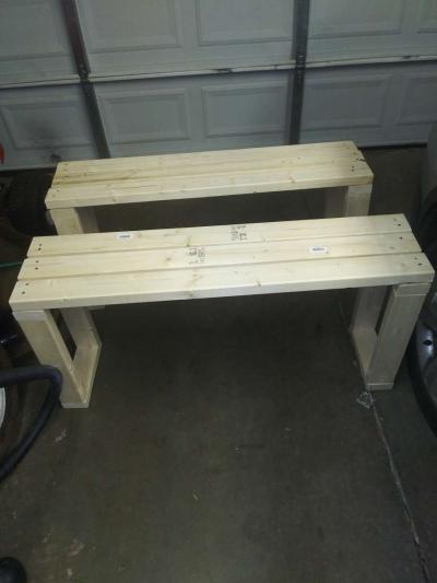 2 Benches - Thumbnail 6