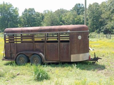 16 ft stock trailer - Thumbnail 3