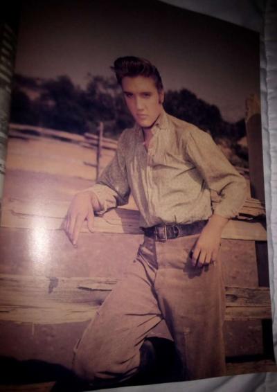 1987 ELVIS 10TH ANNIVERSARY MEMORIAL EDITION MAGAZINE - Thumbnail 4