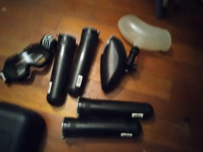 paintball guns and equipment - Thumbnail 2