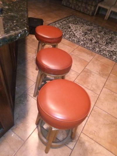 3 bar stools 100 - Thumbnail 2