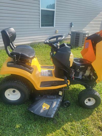 cub cadet riding  lawn mower - Thumbnail 4