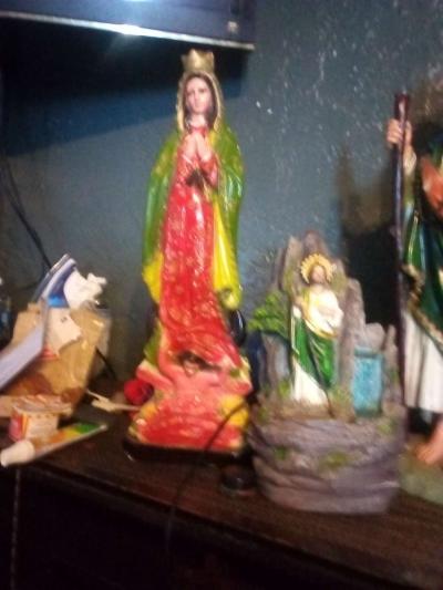 statues of saints - Thumbnail 4