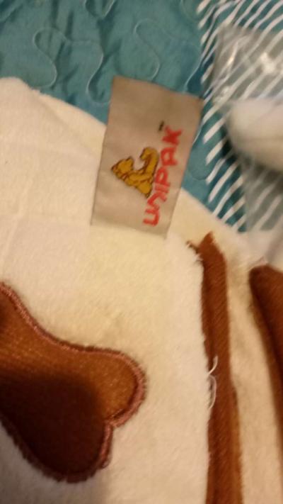 Bassett bean hounds set in plastic an carrying case - Thumbnail 3