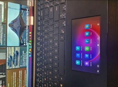 Asus ZenBook - Thumbnail 5